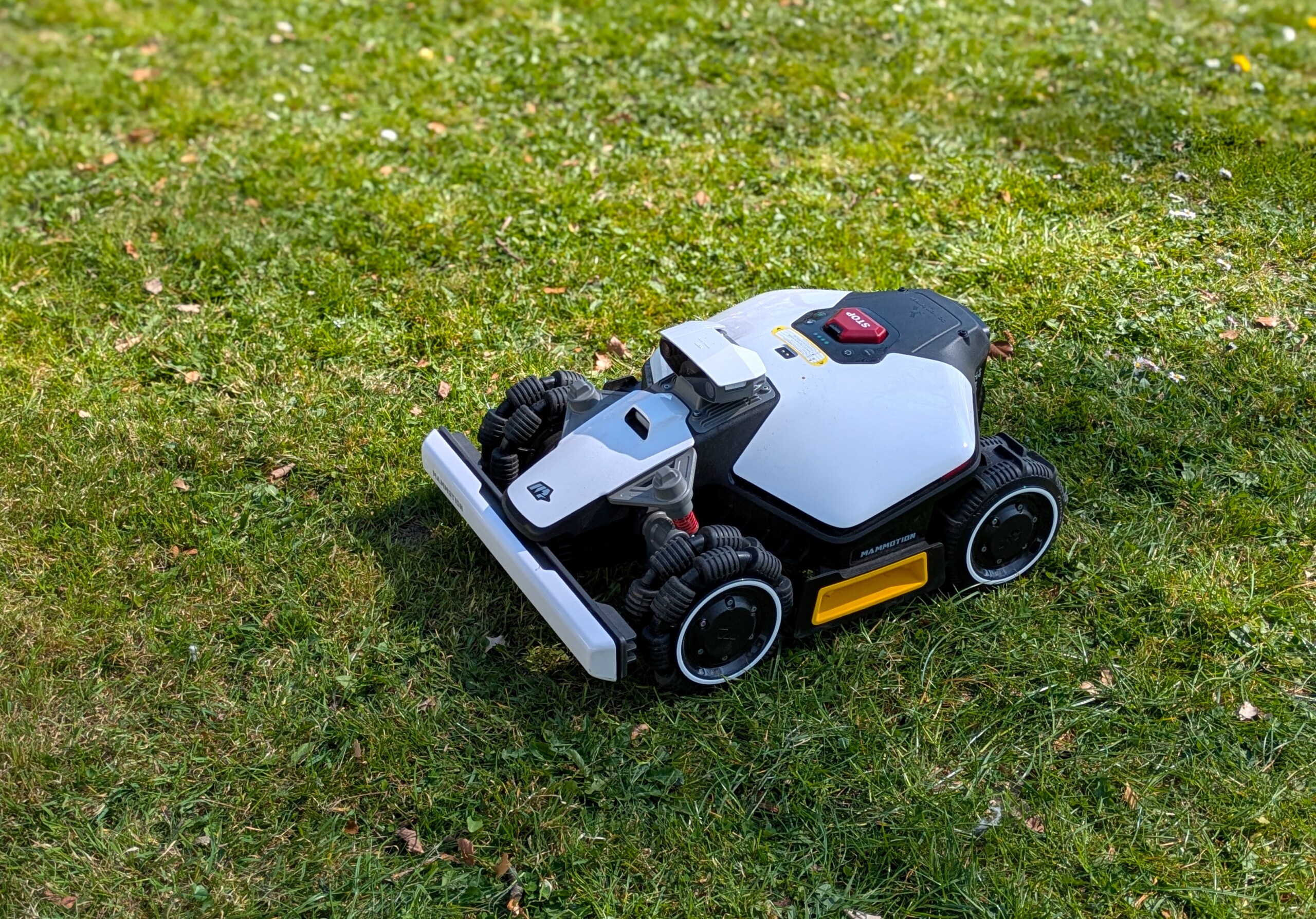 Robot tondeuse : choisir le meilleur modèle pour votre jardin découvrez comment choisir le modèle idéal de robot tondeuse pour un entretien efficace et autonome de votre pelouse.